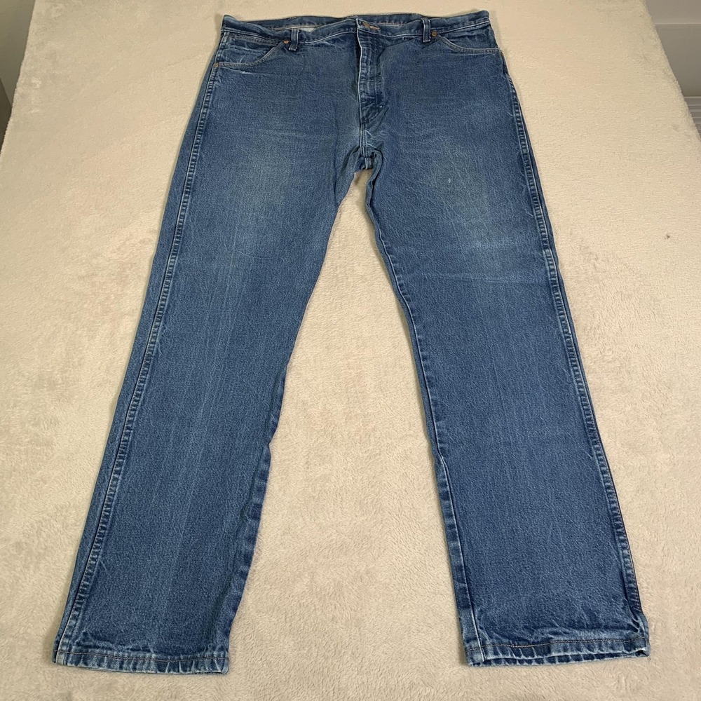 Vintage Wrangler 13MWZ Jeans Mens 42x34 Blue Medium Wash Bootcut Cowboy Cut Zip